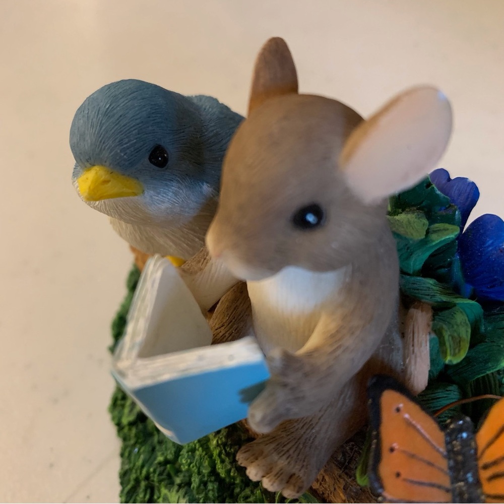 Fitz & Floyd Charming Tails Resin Figurine Sharing Good Times With Friends” - Picture 8 of 9